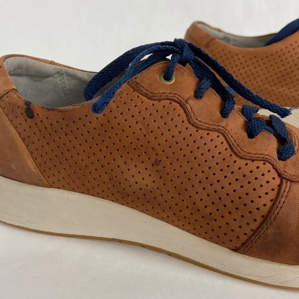 Dansko Christina Leather Nubuck Lace Up Sneaker
